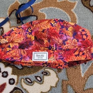 Blue Sky Women's Autumn Leaf Hat